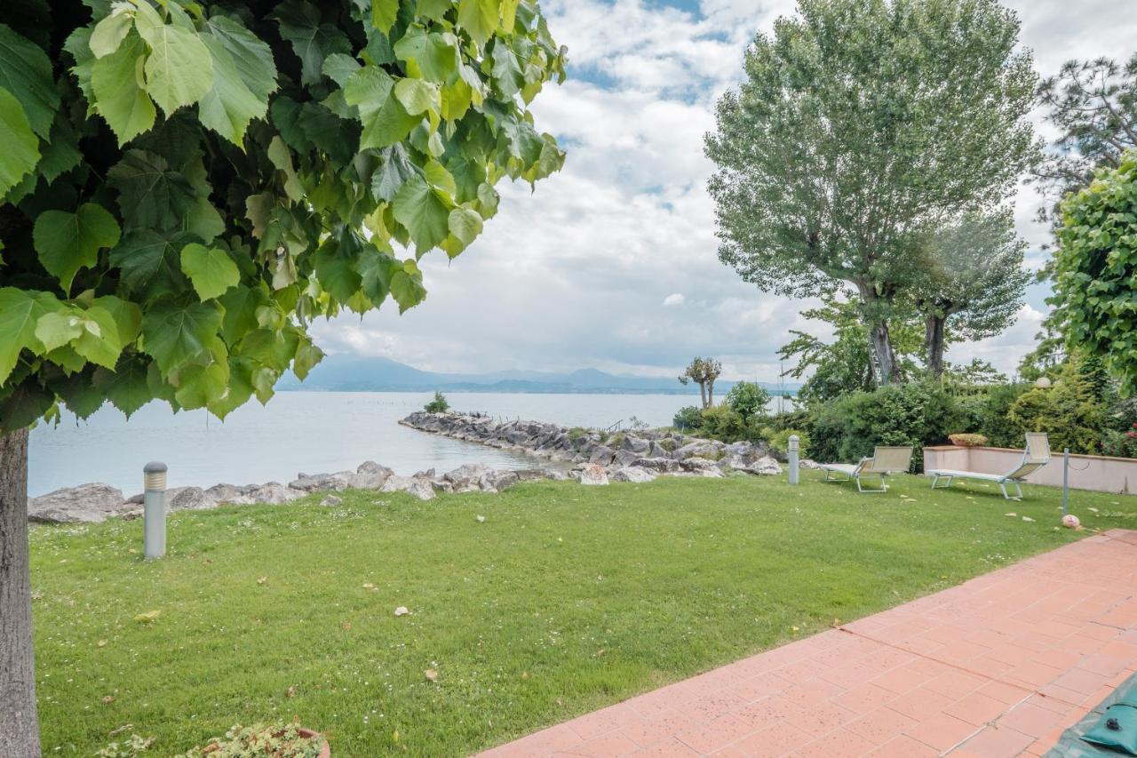 Casa Lugana 9 - Monolocale Con Piscina Fronte Lago Sirmione Exterior photo