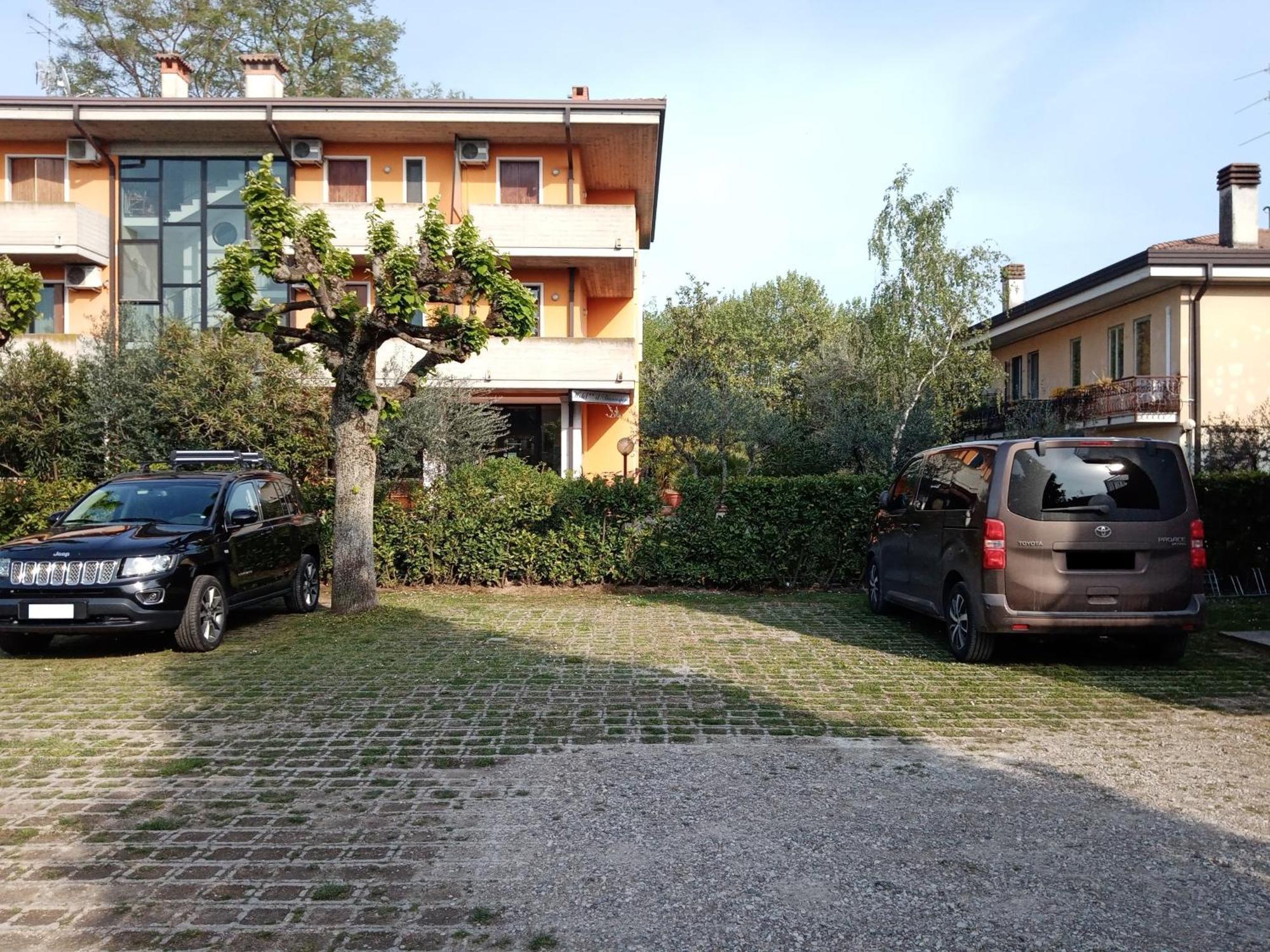 Casa Lugana 9 - Monolocale Con Piscina Fronte Lago Sirmione Exterior photo